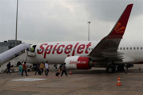 operates flights to airport slots.